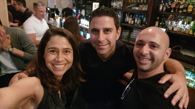 גלריה עמוד הבית